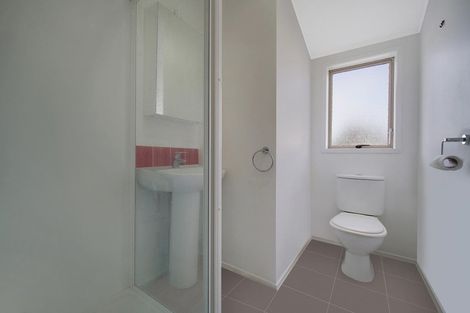 Photo of property in 4a Bedlington Avenue, Manurewa, Auckland, 2102