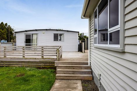 Photo of property in 17 Fitzroy Street, Normanby, Hawera, 4614