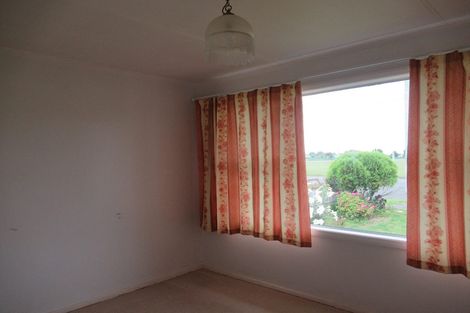 Photo of property in 32 Bartholomew Road, Levin, 5510