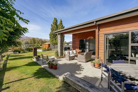 Photo of property in 54 Stratford Drive, Mount Pisa, Cromwell, 9383