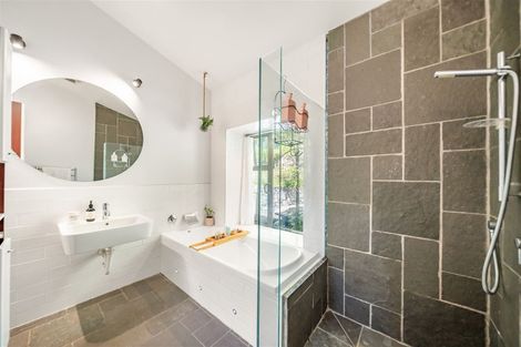 Photo of property in 27 Carlow Grove, Birchville, Upper Hutt, 5018