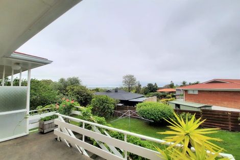 Photo of property in 25 The Crest, Sunnyhills, Auckland, 2010