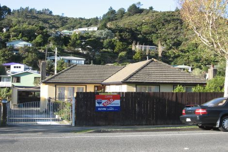 Photo of property in 63 Stokes Valley Road, Stokes Valley, Lower Hutt, 5019