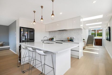 Photo of property in 19 Scarboro Terrace, Murrays Bay, Auckland, 0630