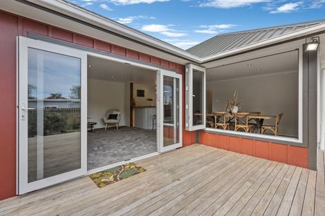 Photo of property in 53a Lismore Street, Merrilands, New Plymouth, 4312
