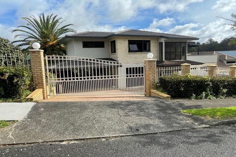 Photo of property in 8 Francis Curtis Avenue, Blockhouse Bay, Auckland, 0600