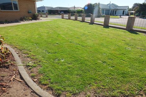 Photo of property in 6 Teppett Place, Foxton Beach, Foxton, 4815