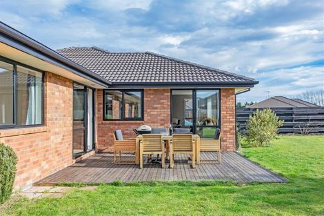 Photo of property in 72 Acacia Avenue, Rangiora, 7400