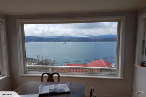 Photo of property in 42 Fortification Road, Karaka Bays, Wellington, 6022