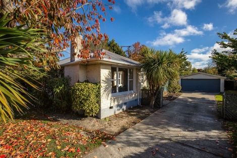 Photo of property in 23 Radbrook Street, Avonhead, Christchurch, 8042