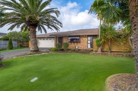 Photo of property in 15 Seneca Court, Golflands, Auckland, 2013