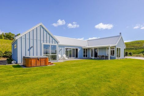 Photo of property in 45 Highlands Drive, Waipawa, 4277