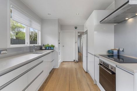 Photo of property in 22 Robbies Road, Shelly Park, Auckland, 2014