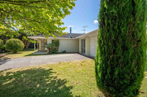 Photo of property in 30 Fleetwood Grove, Waikanae, 5036
