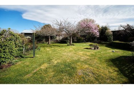Photo of property in 57 Main North Road, Geraldine, 7930