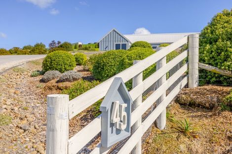 Photo of property in 45 Highlands Drive, Waipawa, 4277
