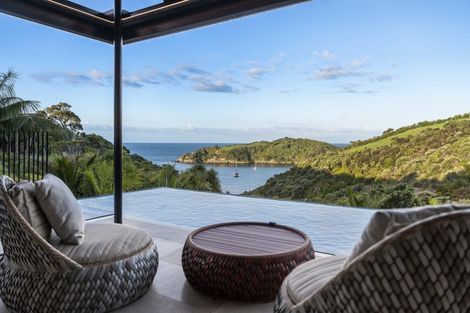 Photo of property in 209 Delamore Drive, Oneroa, Waiheke Island, 1081