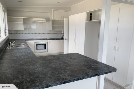 Photo of property in 5 Knightsbridge Drive, Forrest Hill, Auckland, 0620