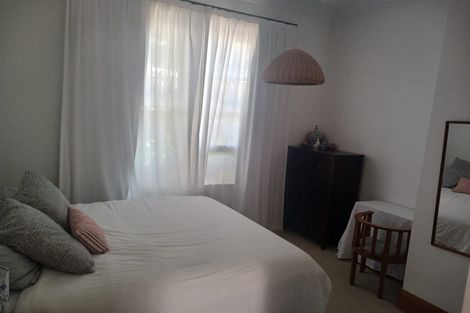Photo of property in 129 Chaucer Road, Hospital Hill, Napier, 4110