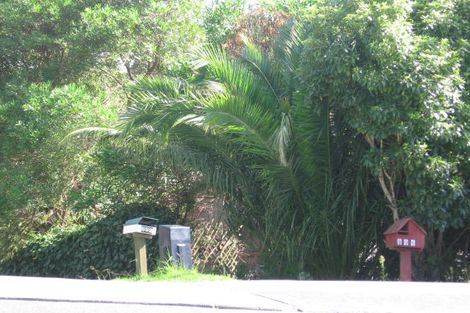 Photo of property in 892 Beach Road, Waiake, Auckland, 0630