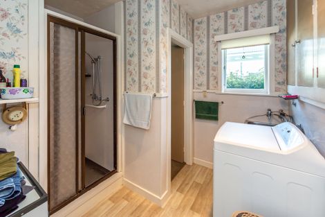 Photo of property in 13 Cradock Street, South New Brighton, Christchurch, 8062