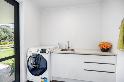 Photo of property in 13 Layci Lane, Waipu, 0582