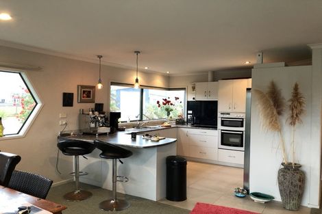 Photo of property in 15 Finch Street, One Tree Point, 0118