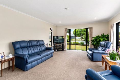 Photo of property in 12 Vanderbilt Place, Halswell, Christchurch, 8025