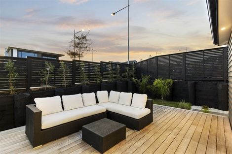 Photo of property in 3 Fender Place, Long Bay, Auckland, 0630