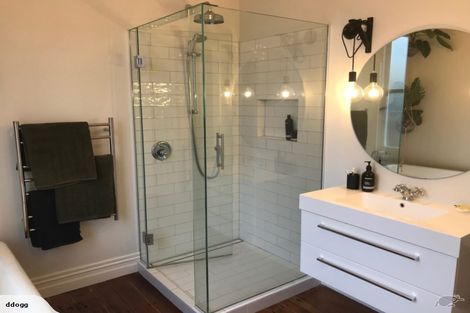 Photo of property in 17a Crawford Avenue, Mangere Bridge, Auckland, 2022