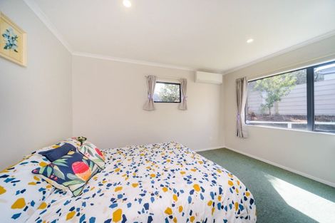 Photo of property in 37 Dahlstrom Grove, Kelvin Grove, Palmerston North, 4414