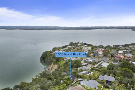 Photo of property in 2/106 Island Bay Road, Beach Haven, Auckland, 0626
