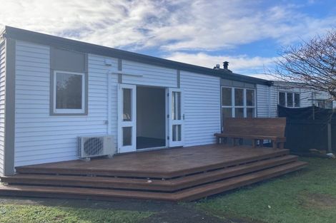 Photo of property in 28 Davidson Crescent, Tawa, Wellington, 5028