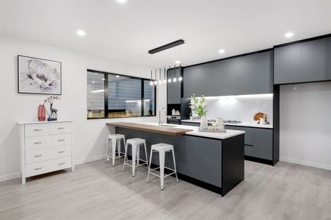 Photo of property in 19 Aklander Rise, Flat Bush, Auckland, 2019