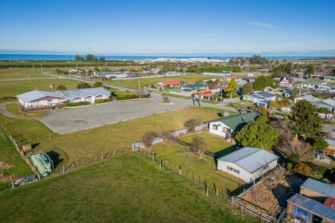 Photo of property in 26 Queen Street, Pareora, 7912