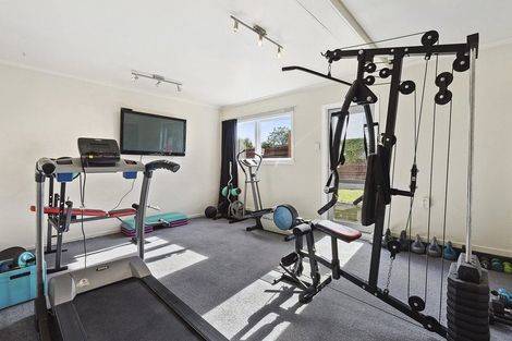 Photo of property in 15 Brora Crescent, Papakowhai, Porirua, 5024