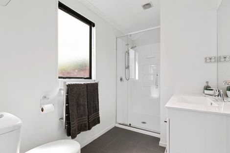 Photo of property in 6 Stableford Drive, Pyes Pa, Tauranga, 3112