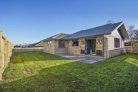 Photo of property in 13 Bishopsworth Way, Huntington, Hamilton, 3210