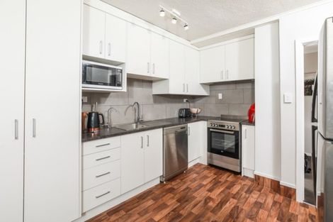 Photo of property in 82 Urlich Avenue, Melville, Hamilton, 3206