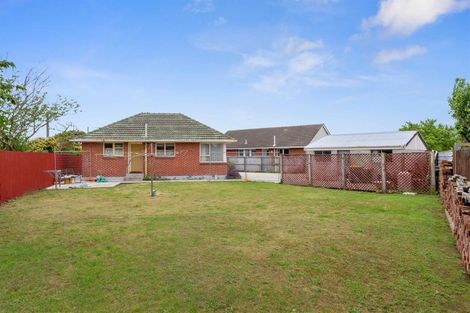 Photo of property in 32 Ontario Place, Wainoni, Christchurch, 8061