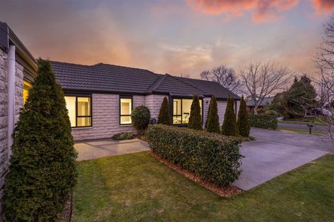 Photo of property in 44 Karnak Crescent, Russley, Christchurch, 8042