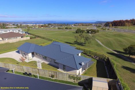 Photo of property in 48 Huka Heights Drive, Rangatira Park, Taupo, 3330