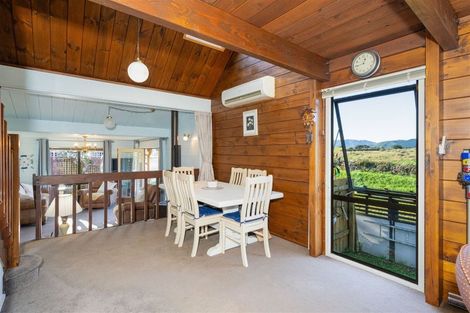 Photo of property in 12 Pohutukawa Crescent, Raumati Beach, Paraparaumu, 5032