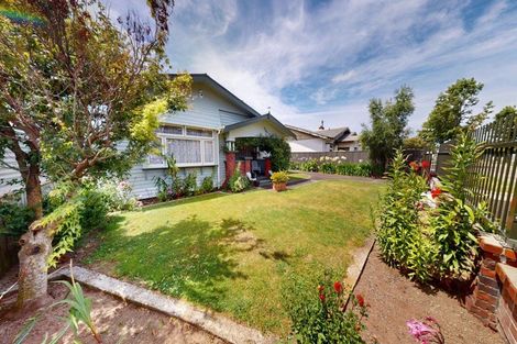 Photo of property in 16 Nikau Street, Takaro, Palmerston North, 4410