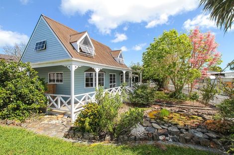 Photo of property in 9 Millen Place, Clarks Beach, 2122