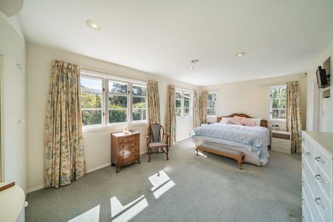 Photo of property in 297 Fergusson Drive, Heretaunga, Upper Hutt, 5018