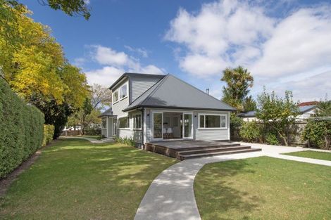 Photo of property in 241 Weston Road, St Albans, Christchurch, 8052