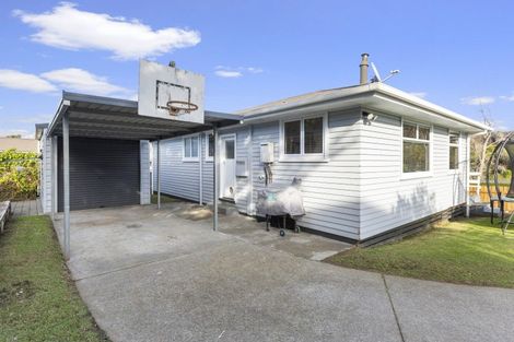 Photo of property in 5 Heaphy Street, Westown, New Plymouth, 4310