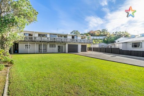 Photo of property in 31 Cedar Street, Maungaraki, Lower Hutt, 5010