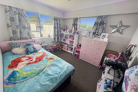 Photo of property in 68 Kennedy Drive, Levin, 5510